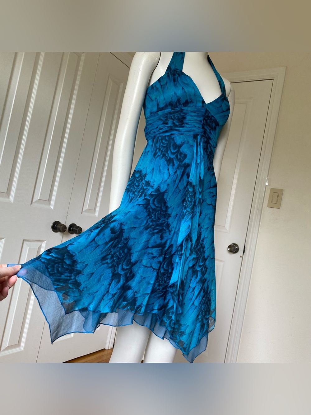 Vintage Laundry by Shelli Segal 100% Silk Blue & Black Watercolor Halter Dress 4 - Picture 4 of 14